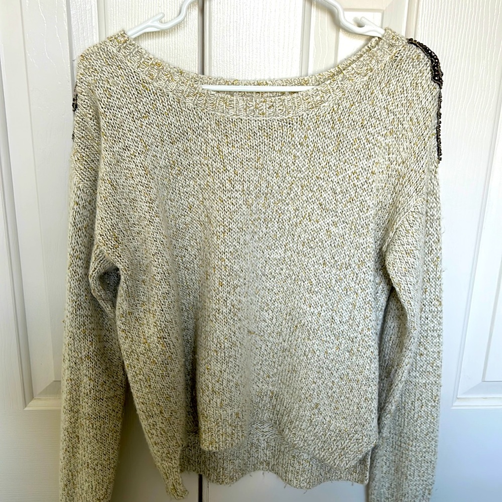 Women’s Guess Sweater - Medium